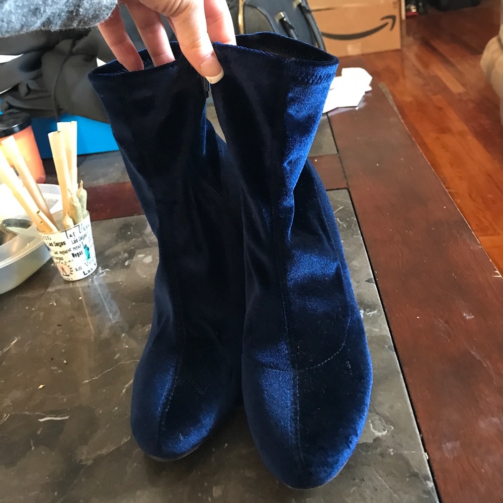 Steve Madden Navy Velvet Heeled Ankle Boots